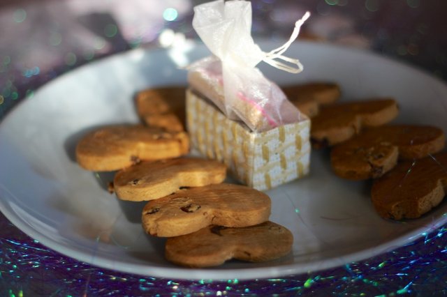 Yes, we have cookies at our events!